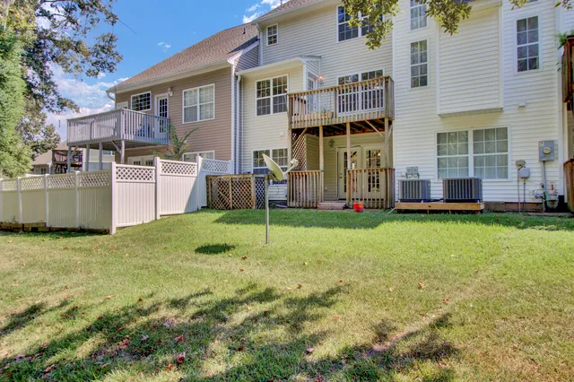 $2,000 | 208 Darcy Avenue, Goose Creek, SC 29445