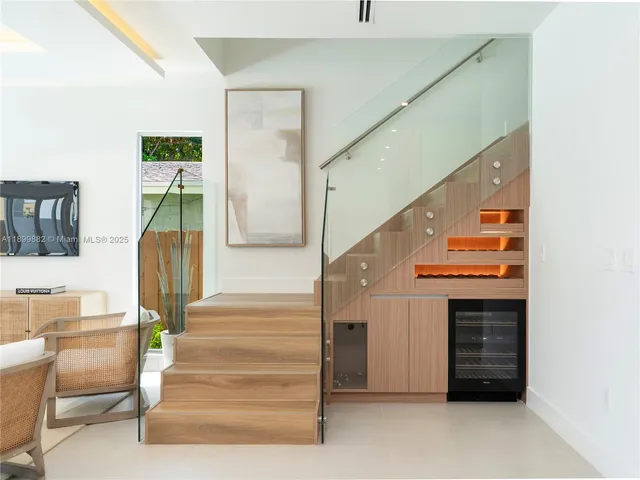 a view of entryway and hall