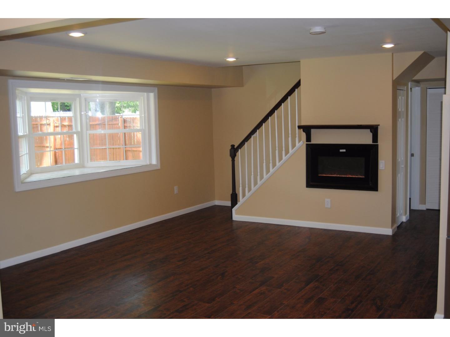 45 Goldengate Road Levittown, PA 19057 - Photo 11 of 25 Gallery Image 11