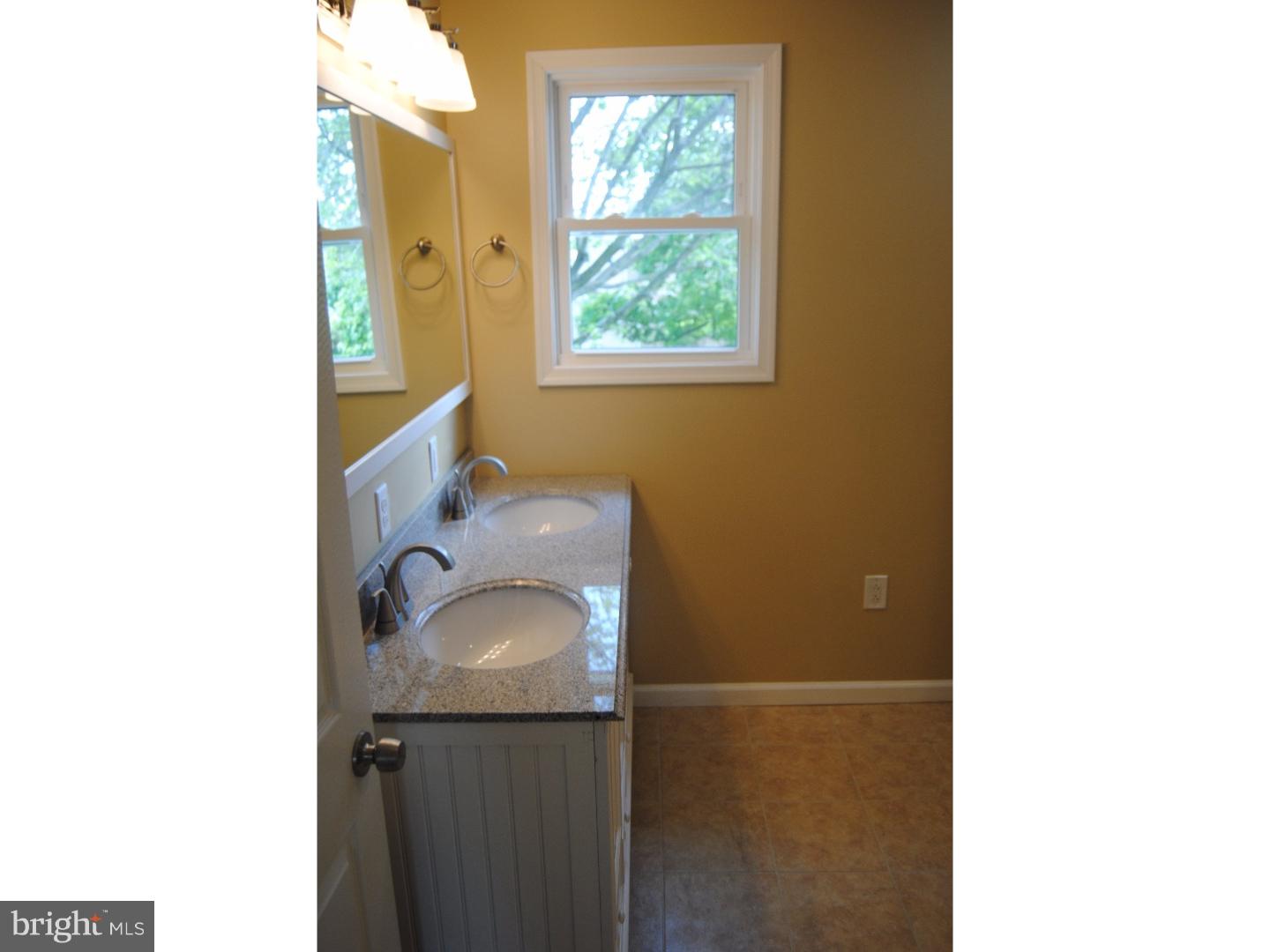 45 Goldengate Road Levittown, PA 19057 - Photo 17 of 25 Gallery Image 17