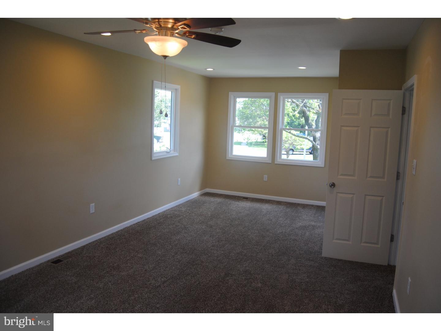 45 Goldengate Road Levittown, PA 19057 - Photo 18 of 25 Gallery Image 18