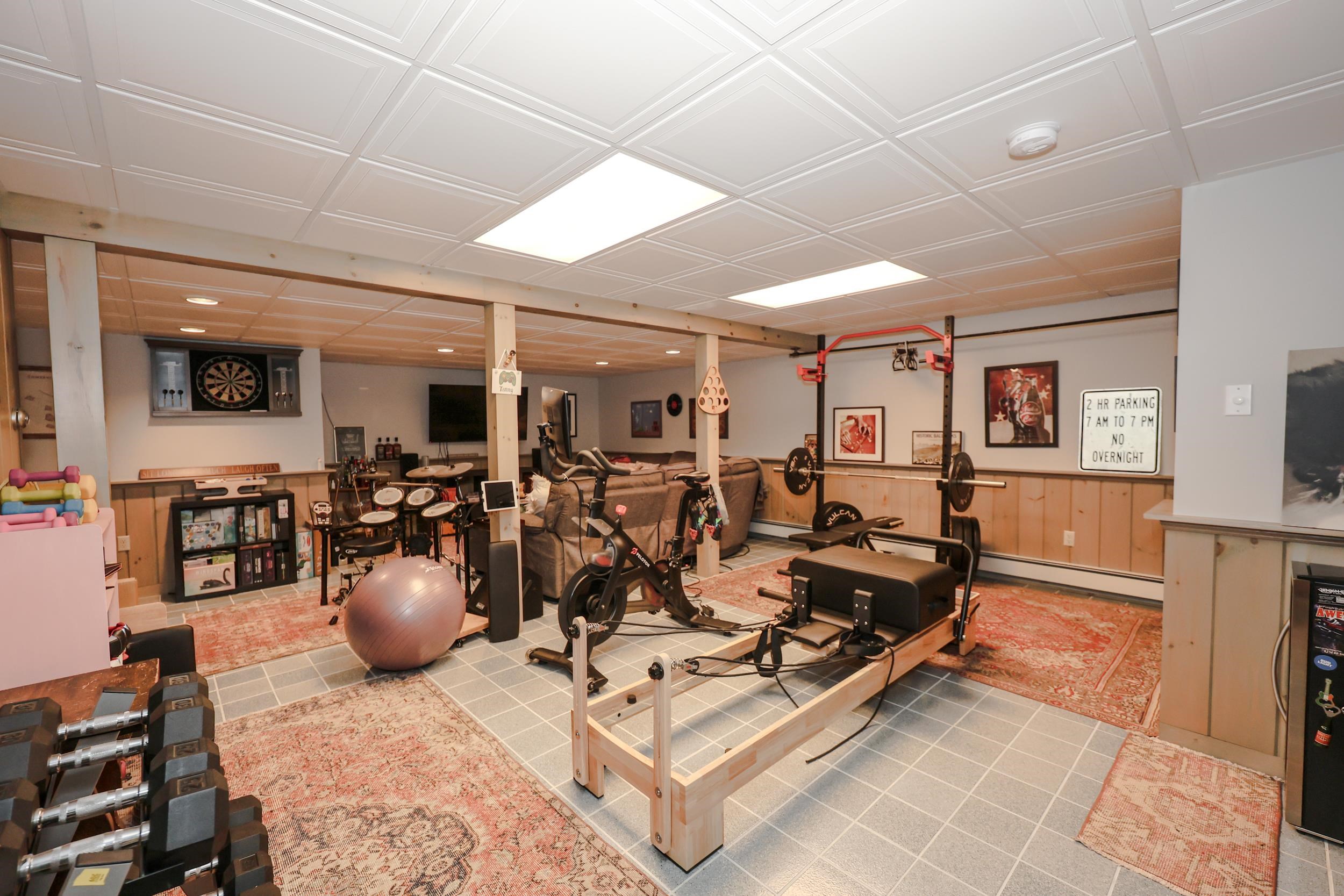 406 4th Range Road Pembroke, NH 03275 - Photo 33 of 40