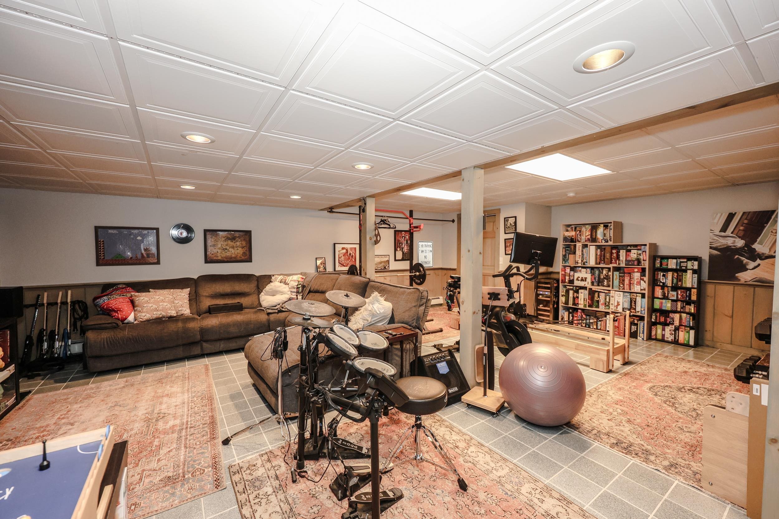 406 4th Range Road Pembroke, NH 03275 - Photo 34 of 40