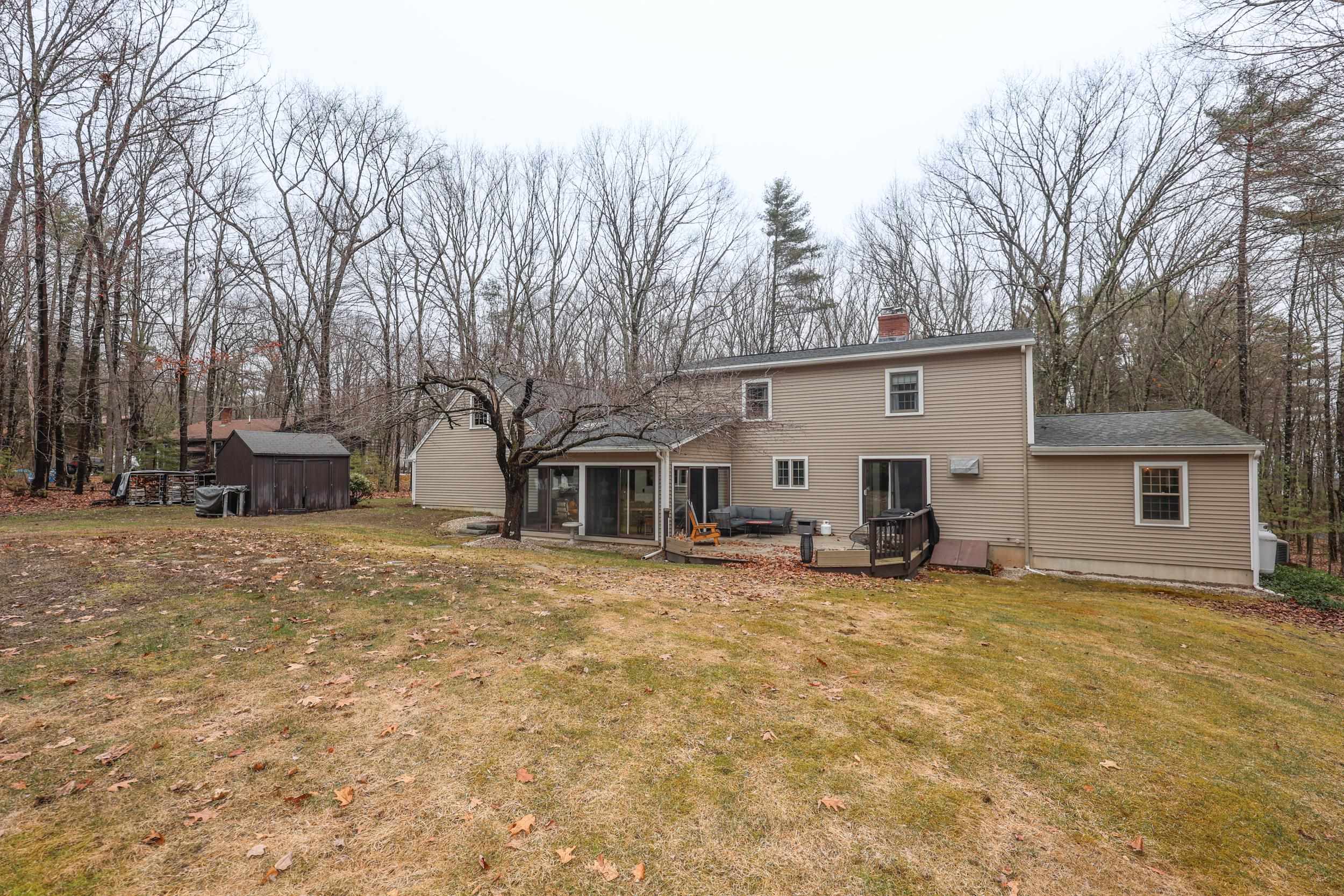 406 4th Range Road Pembroke, NH 03275 - Photo 36 of 40