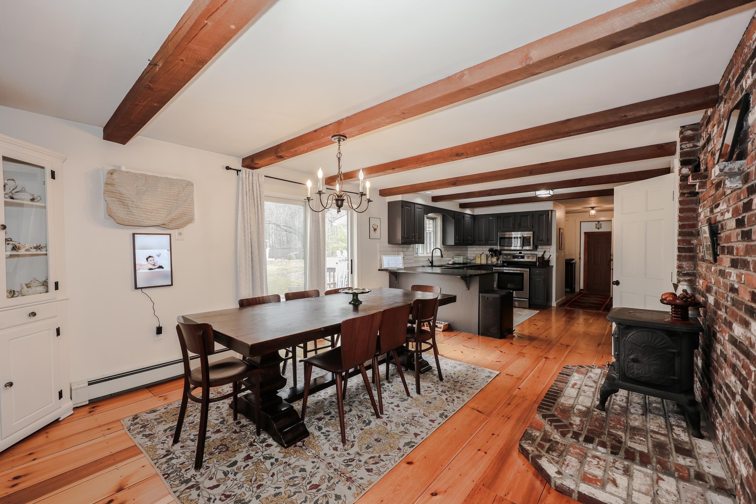 406 4th Range Road Pembroke, NH 03275 - Photo 10 of 40