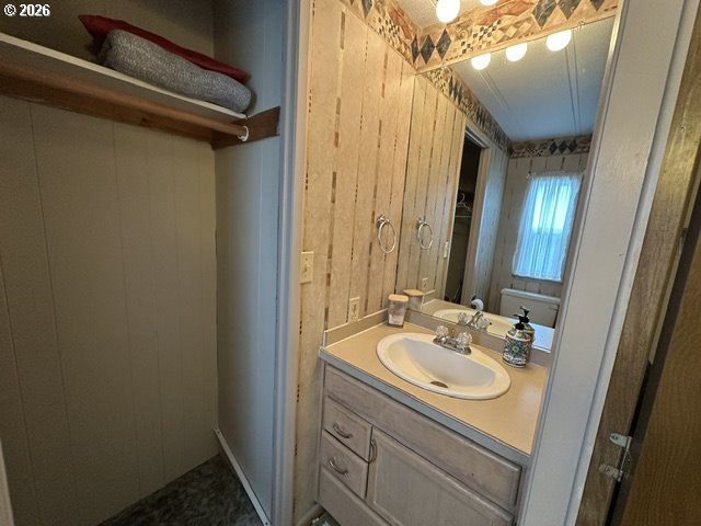 3760 Highway 101, Unit 18 Florence, OR 97439 - Photo 15 of 29 Bathroom