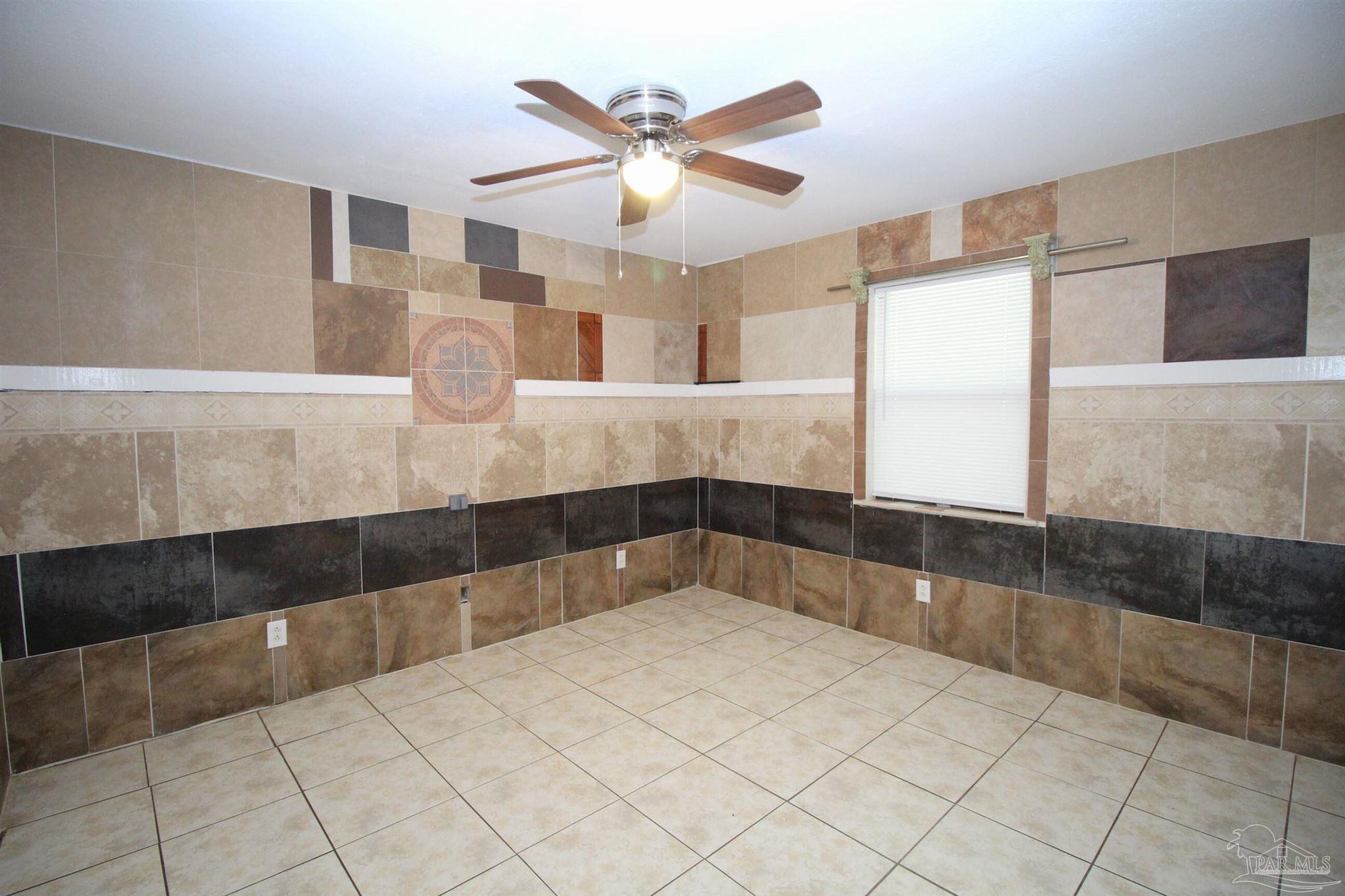 130 East 9 Mile Road, Unit 8 Pensacola, FL 32534 - Photo 6 of 11