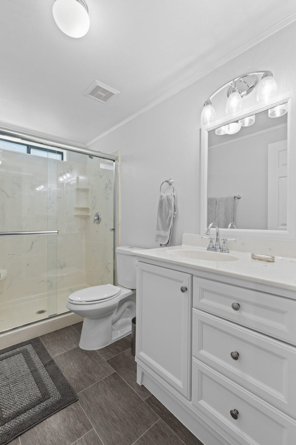 3746 Devils Garden Road Medford, OR 97504 - Photo 14 of 33 Remodeled with bath/shower combo
