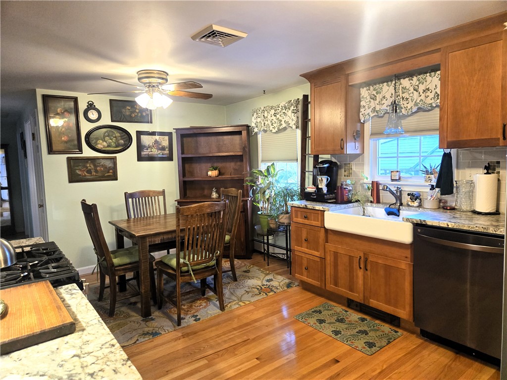 402 Main Street Scituate, RI 02831 - Photo 2 of 14