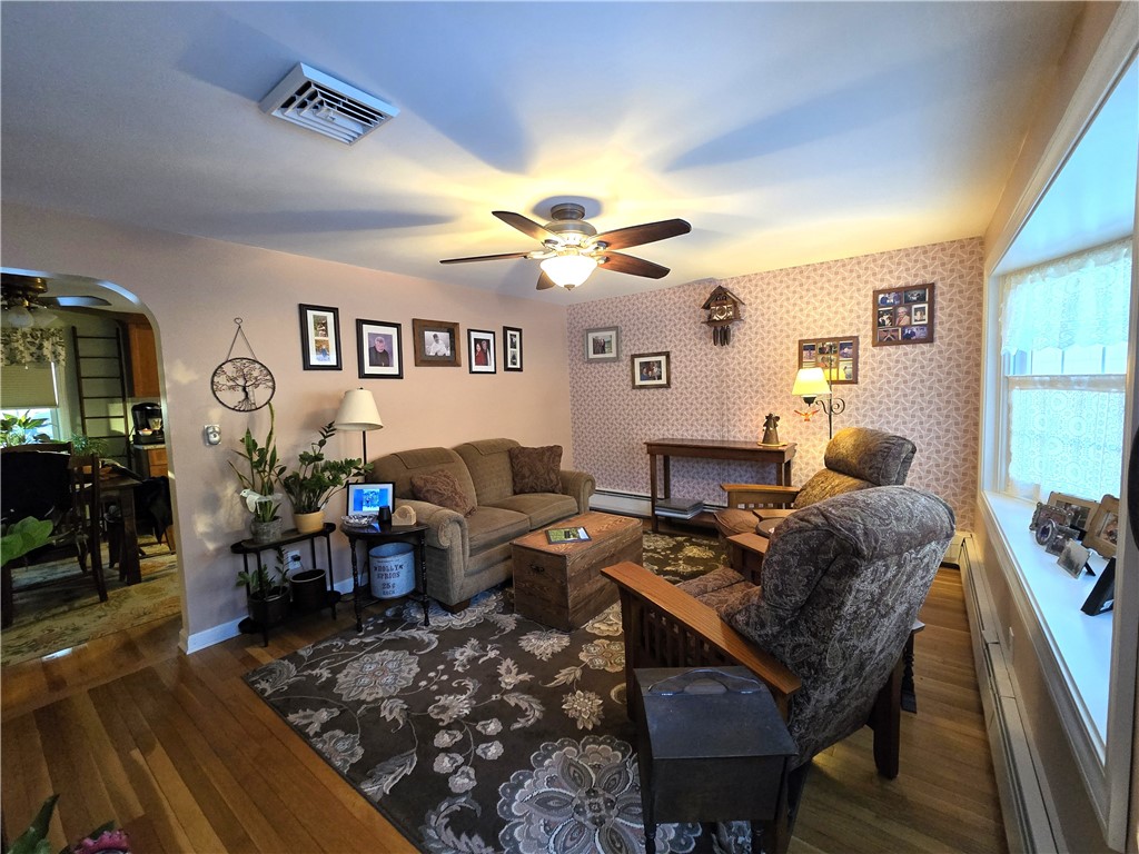 402 Main Street Scituate, RI 02831 - Photo 4 of 14