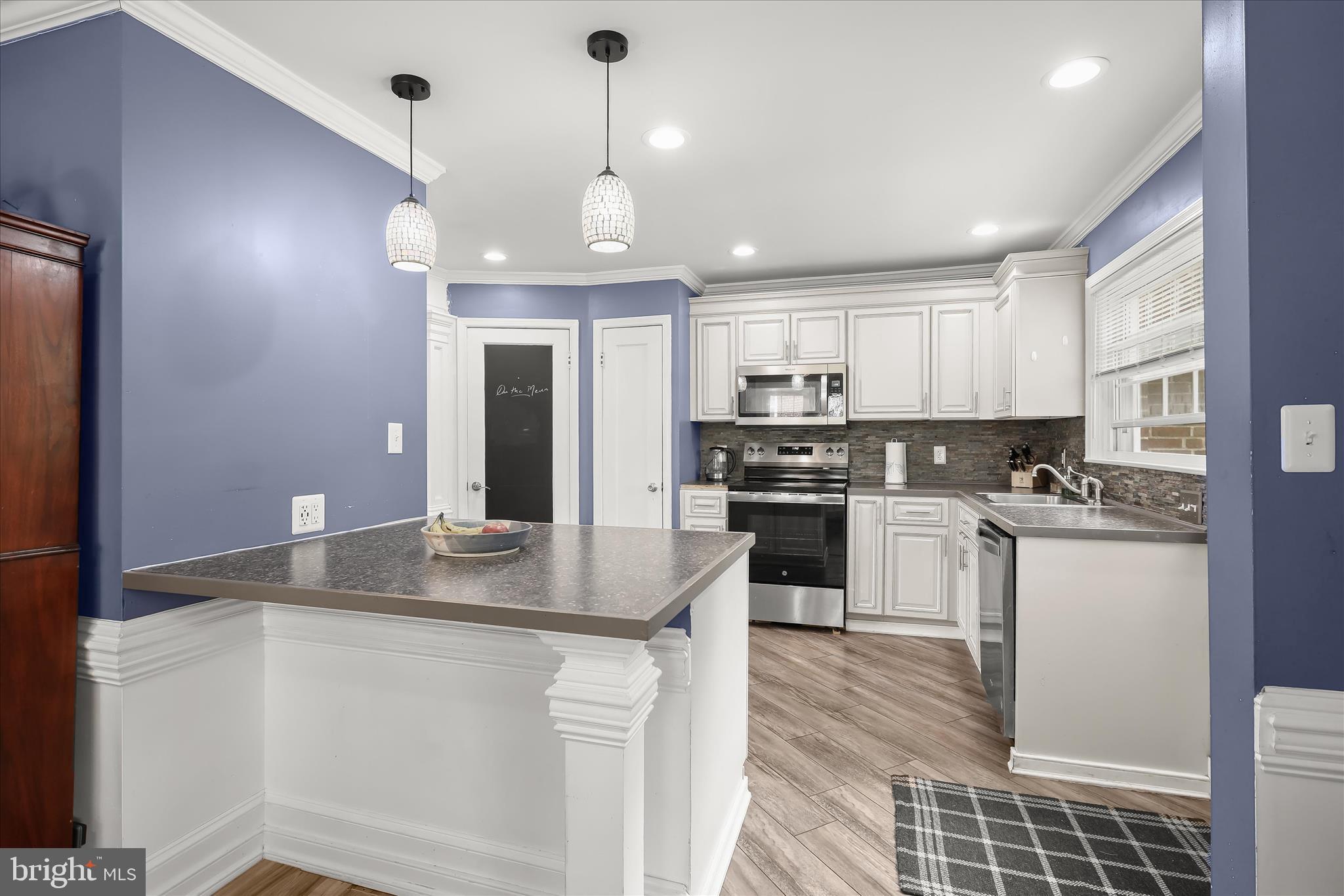1823 Deveron Road Towson, MD 21286 - Photo 12 of 43 Kitchen