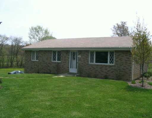 310 Leslie Road Valencia, PA 16059 - Photo 1 of 8 Exterior Front.