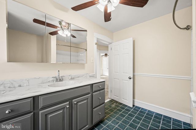 $480,000 | 112 East Franklin Avenue, Collingswood, NJ 08108