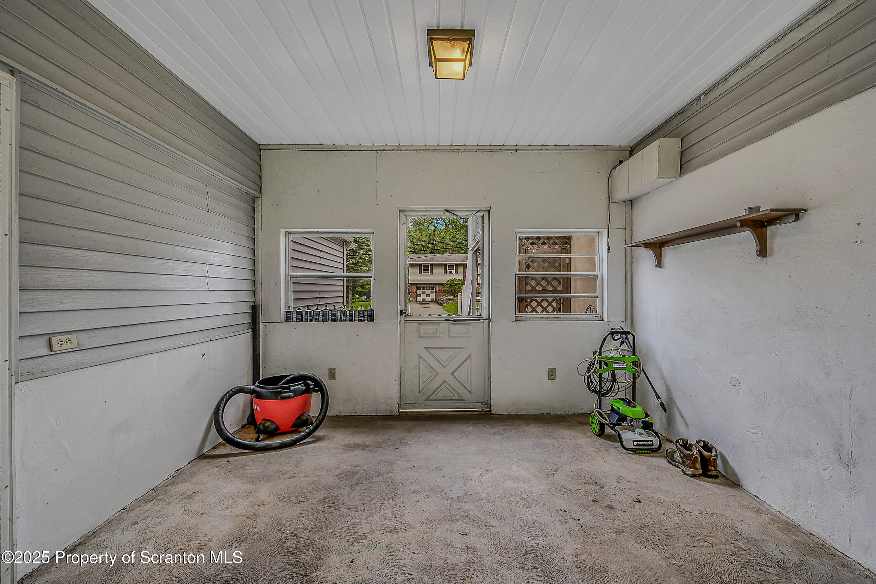 1009 Newton Road Clarks Summit, PA 18411 - Photo 25 of 26 Breezeway