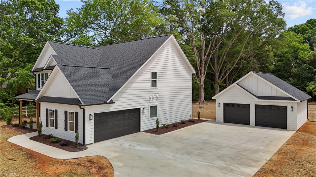 1329 Union Cross Road Kernersville, NC 27284 - Photo 6 of 50