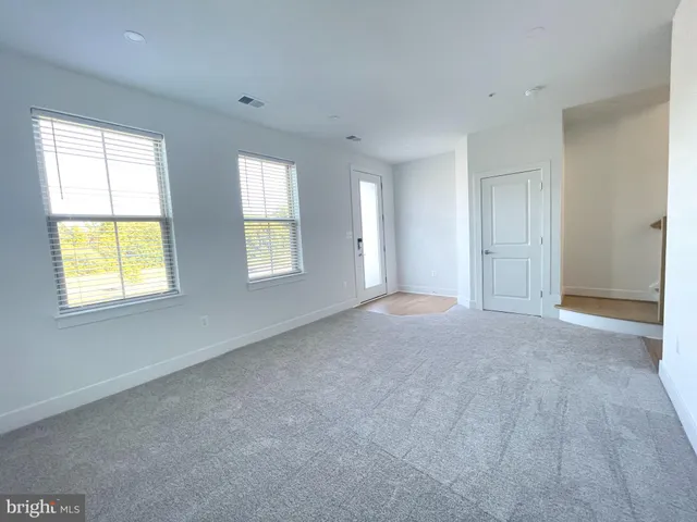 $4,250 | 4945 Purdy Alley, Rockville, MD 20850