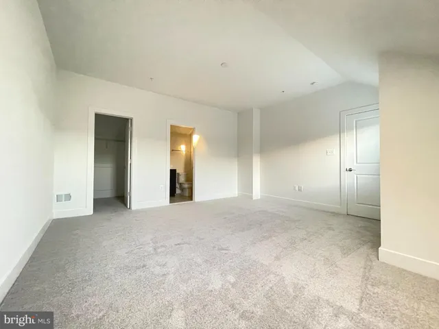 $4,250 | 4945 Purdy Alley, Rockville, MD 20850