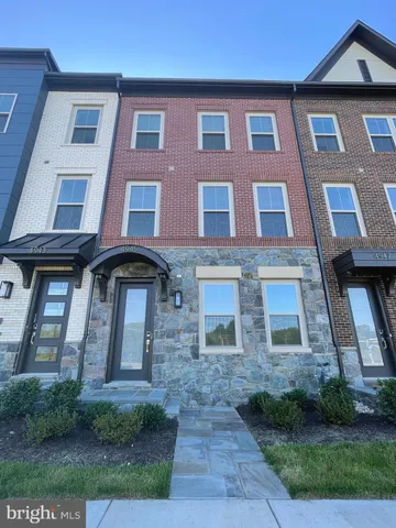 $4,250 | 4945 Purdy Alley, Rockville, MD 20850