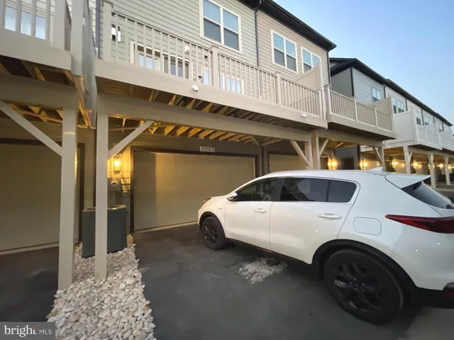 $4,250 | 4945 Purdy Alley, Rockville, MD 20850