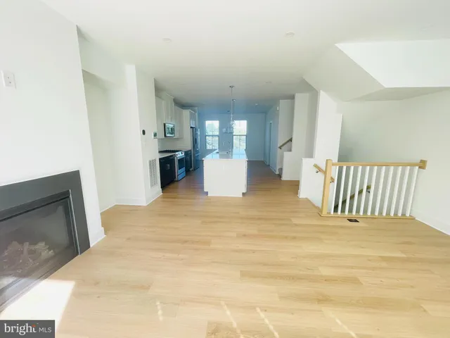 $4,250 | 4945 Purdy Alley, Rockville, MD 20850