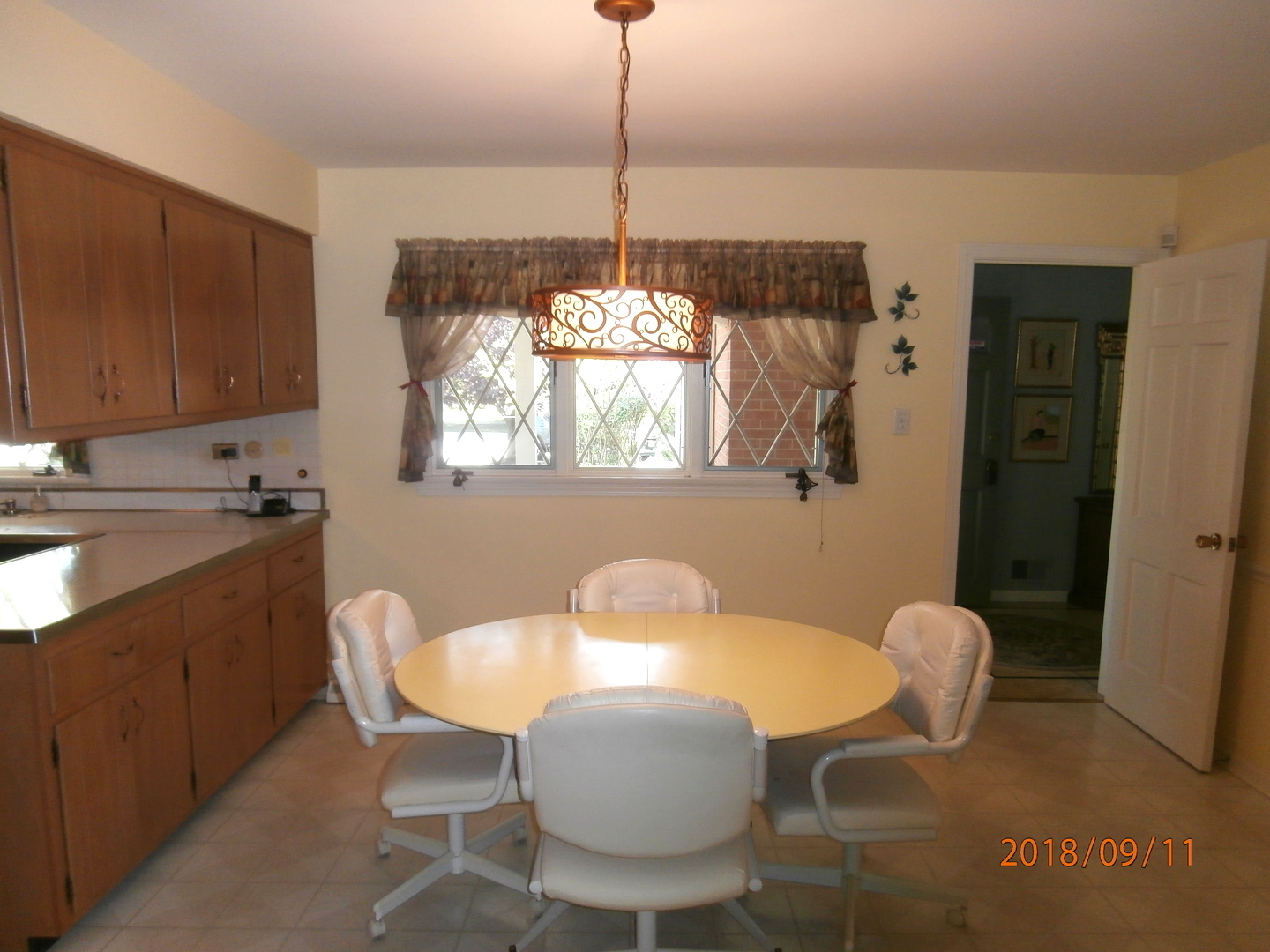 286 Longcommon Road Riverside, IL 60546 - Photo 14 of 24