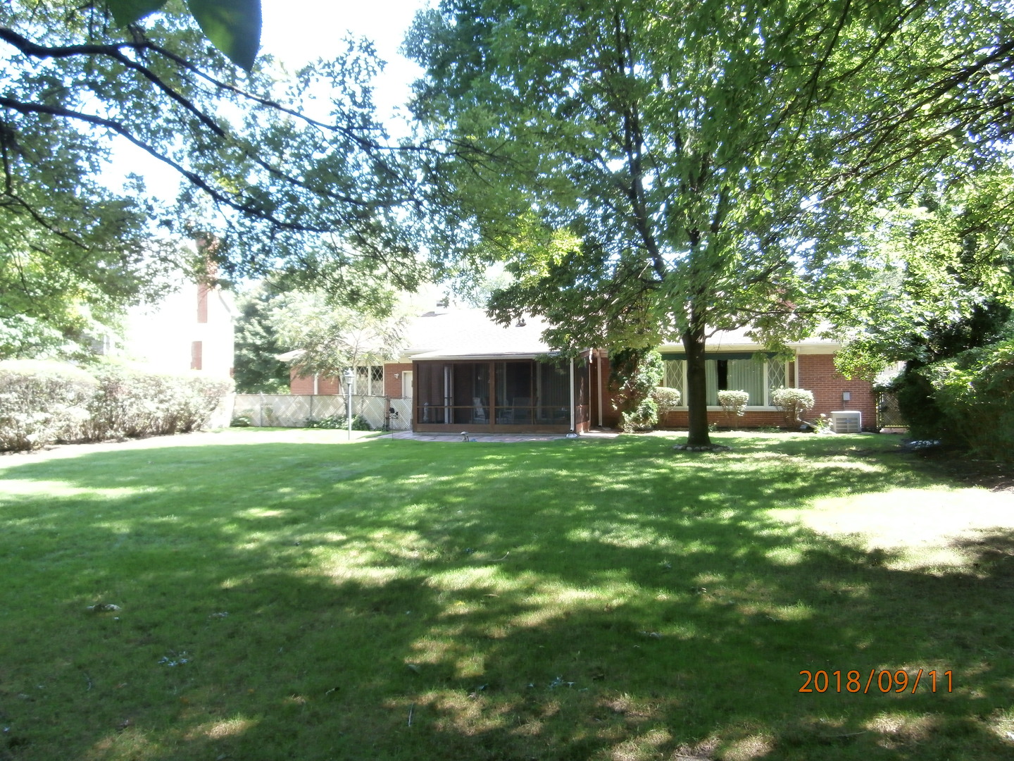 286 Longcommon Road Riverside, IL 60546 - Photo 20 of 24