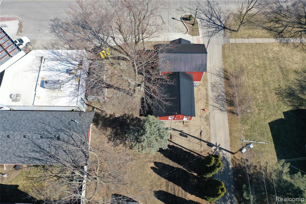 4020 South Mill Road Dryden, MI 48428 - Photo 33 of 37