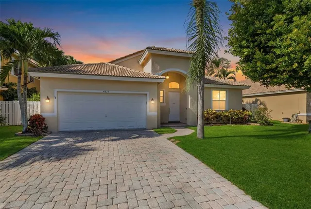 $565,000 | 6337 C C Durham Drive, Lake Worth, FL 33467