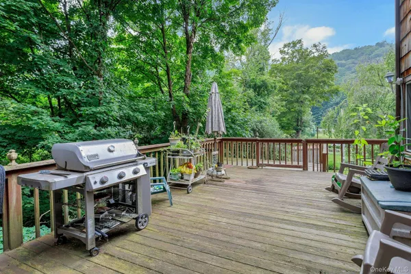 $679,000 | 934 Peekskill Hollow Road, Carmel, NY 10579