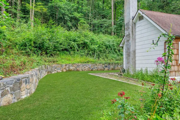 $679,000 | 934 Peekskill Hollow Road, Carmel, NY 10579