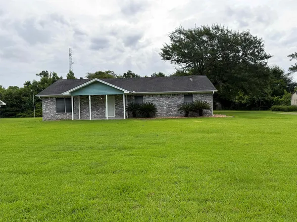 $229,900 | 175 Lake Street, Bridge City, TX 77611