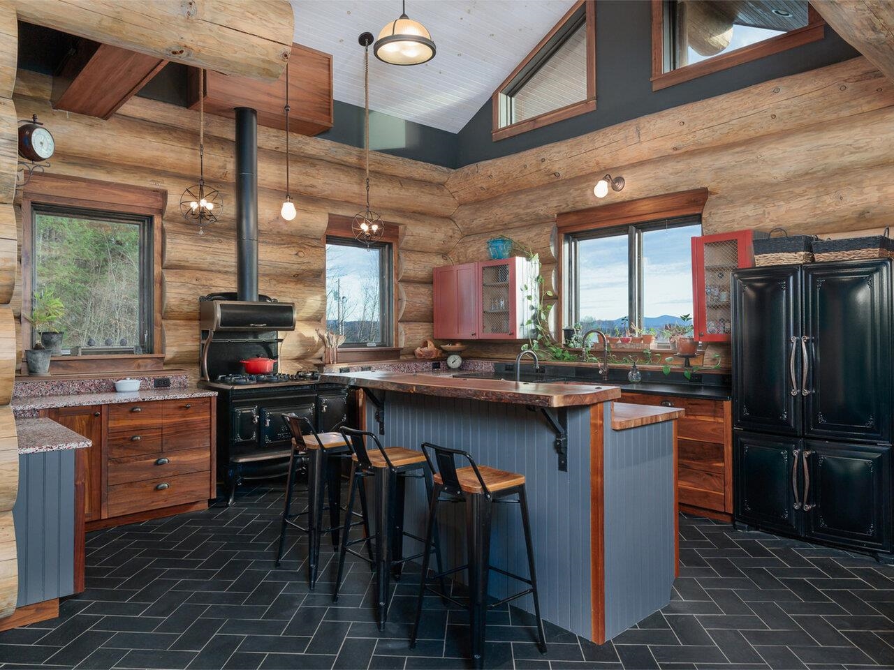 722 Tebbetts Road Woodbury, VT 05650 - Photo 5 of 32