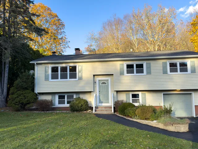 $477,000 | 3 Fairview Drive, Stonington, CT 06379