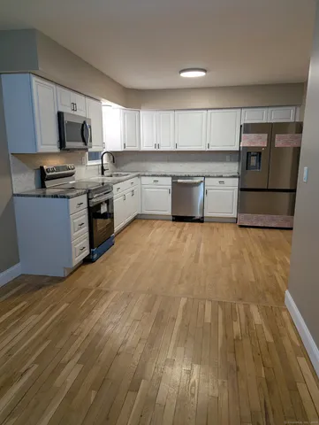 $477,000 | 3 Fairview Drive, Stonington, CT 06379