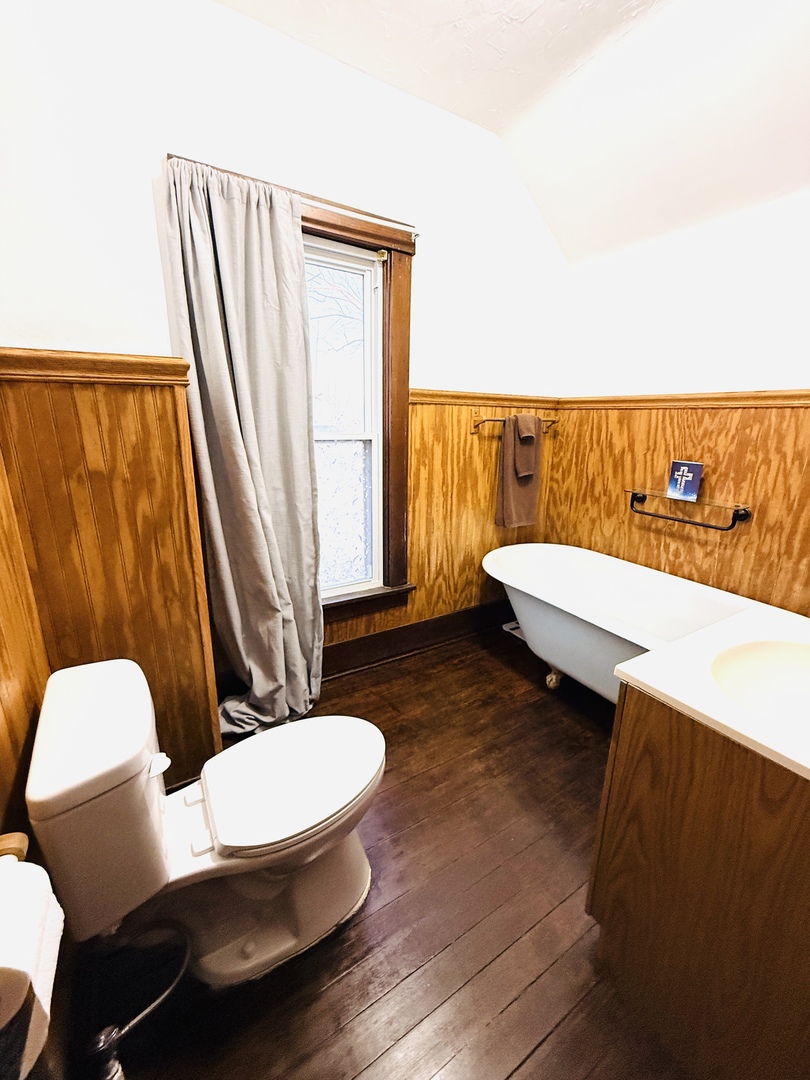 615 East Seminary Avenue Hoopeston, IL 60942 - Photo 11 of 21