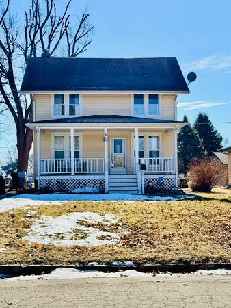 $109,000 | 615 East Seminary Avenue, Hoopeston, IL 60942