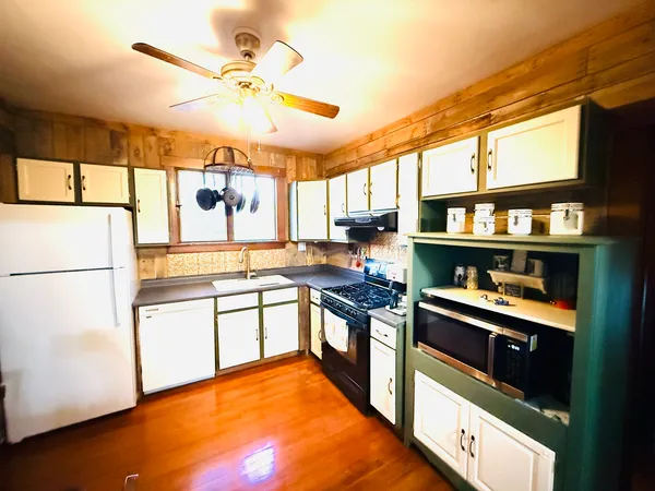 $109,000 | 615 East Seminary Avenue, Hoopeston, IL 60942