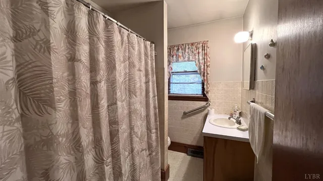 $279,900 | 1091 Acorn Road, Nathalie, VA 24577