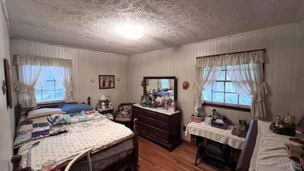 $279,900 | 1091 Acorn Road, Nathalie, VA 24577