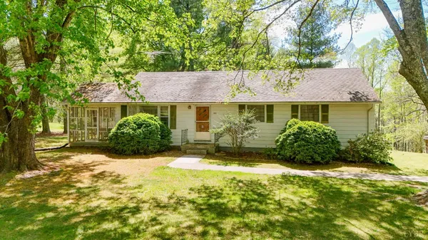 $279,900 | 1091 Acorn Road, Nathalie, VA 24577