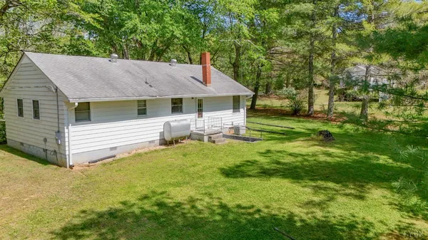 $279,900 | 1091 Acorn Road, Nathalie, VA 24577