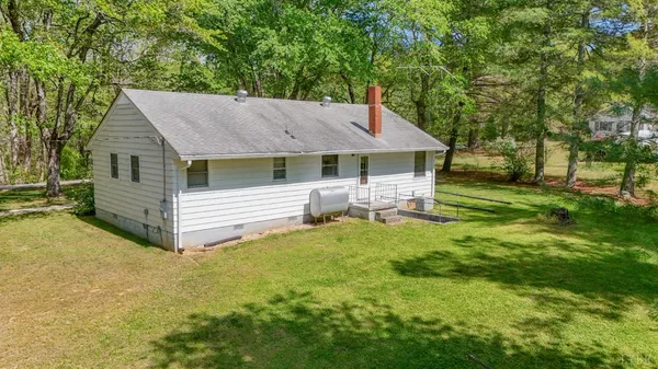 $279,900 | 1091 Acorn Road, Nathalie, VA 24577