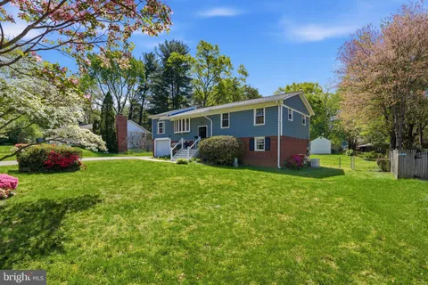 $1,099,000 | 6917 Jenkins Lane, Falls Church, VA 22043