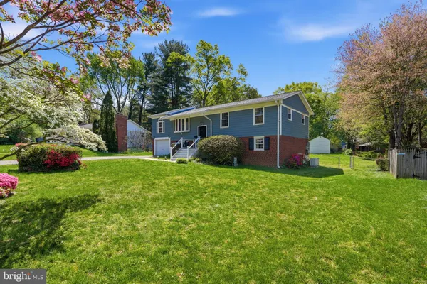 $1,099,000 | 6917 Jenkins Lane, Falls Church, VA 22043