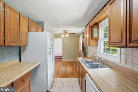 $1,099,000 | 6917 Jenkins Lane, Falls Church, VA 22043