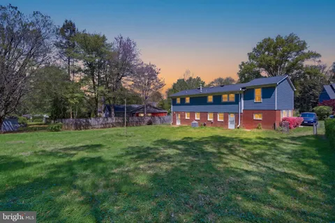$1,099,000 | 6917 Jenkins Lane, Falls Church, VA 22043