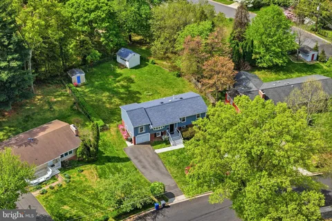 $1,099,000 | 6917 Jenkins Lane, Falls Church, VA 22043