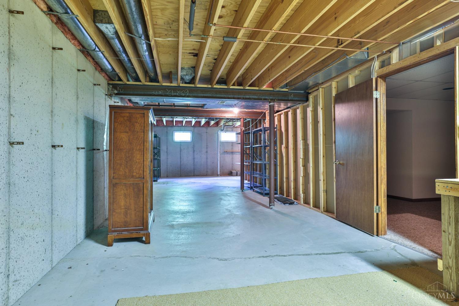 4912 Hubble Road Cincinnati, OH 45247 - Photo 43 of 50