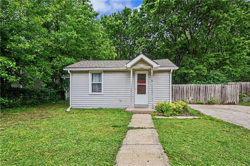 1418 Maple Lane Lawrence, KS 66044 - Photo 1 of 21