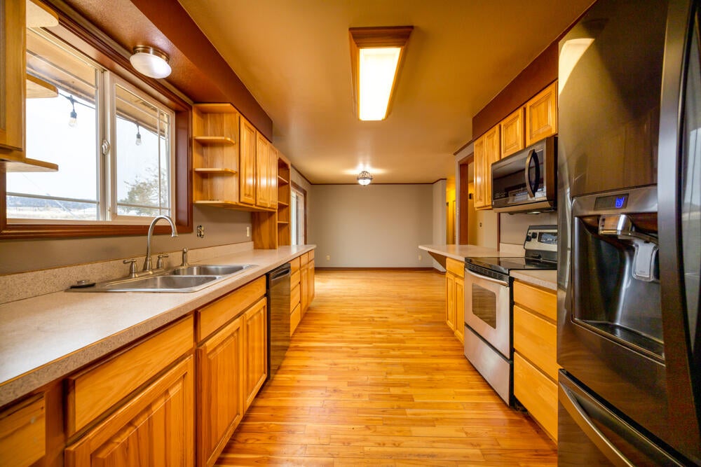 7150 Bunn Road Bonanza, OR 97623 - Photo 19 of 73 7150BunnRd.-Interior-16